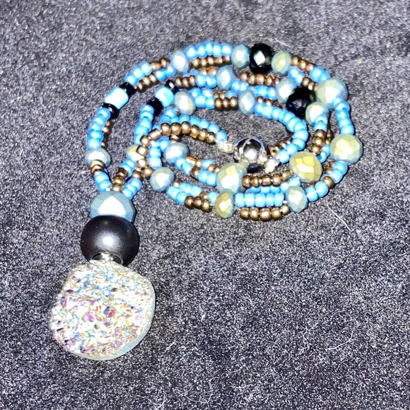 Handmade Choker Necklace with Sparkling, Crystal Centre w Blue & Copper Beads - Picture 4 of 4